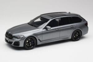 BMW G61 530e M Sport Touring Mineral Gris GT Spirit 1:18 GT485 Resina