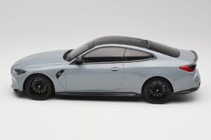 BMW M4 G82 Brooklyn Gris Minichamps 1:18 155020124 Metal - imagen 3 de 6