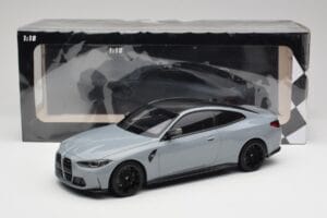 BMW M4 G82 Brooklyn Gris Minichamps 1:18 155020124 Metal - imagen 6 de 6