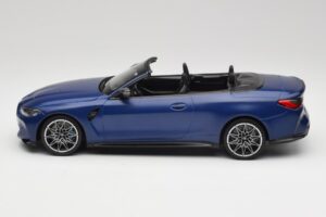 BMW M4 G82 Descapotable Frozen Portimao Blue Minichamps 1:18 155021030 Metal - imagen 3 de 6