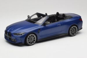 BMW M4 G82 Descapotable Frozen Portimao Blue Minichamps 1:18 155021030 Metal