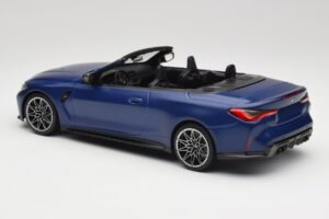 BMW M4 G82 Descapotable Frozen Portimao Blue Minichamps 1:18 155021030 Metal - imagen 5 de 6