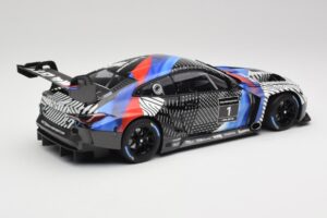 BMW M4 GT3 G82 #1 Test Version 2021 Minichamps 1:18 113222003 Metal - imagen 3 de 8