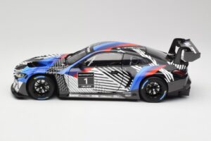 BMW M4 GT3 G82 #1 Test Version 2021 Minichamps 1:18 113222003 Metal - imagen 4 de 8
