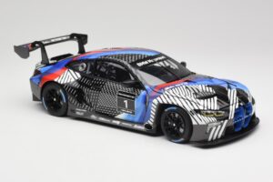 BMW M4 GT3 G82 #1 Test Version 2021 Minichamps 1:18 113222003 Metal - imagen 6 de 8