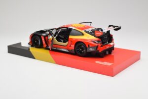 BMW M4 GT3 G82 #31 S. van der Linde Team Schubert DTM Champion 2022 Minichamps 1:18 113222331 Metal - imagen 5 de 8