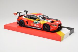 BMW M4 GT3 G82 #31 S. van der Linde Team Schubert DTM Champion 2022 Minichamps 1:18 113222331 Metal - imagen 6 de 8