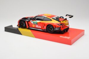 BMW M4 GT3 G82 #31 S. van der Linde Team Schubert DTM Champion 2022 Minichamps 1:18 113222331 Metal - imagen 7 de 8