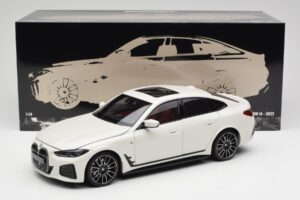 BMW i4 M50 G26 Alpine White Minichamps 1:18 110023011 Metal - imagen 8 de 8