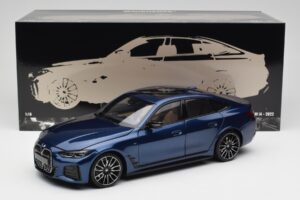 BMW i4 M50 G26 Portimao Blue Minichamps 1:18 110023012 Metal - imagen 8 de 8