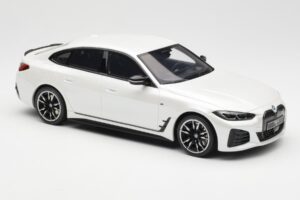 BMW i4 M50 G26 Mineral Blanco Metálico Otto 1:18 OT1074 Resina - imagen 4 de 6