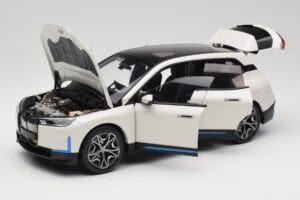 BMW iX Alpine White Minichamps 1:18 110023102 Metal - imagen 2 de 8