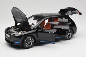 BMW iX Sapphire Black Minichamps 1:18 110023101 Metal - imagen 2 de 8