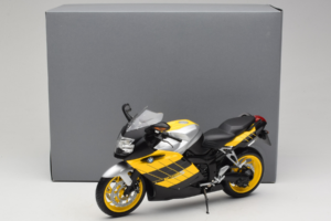 BMW K1200S Amarillo Negro Minichamps 1:10 80430309224 Metal - imagen 8 de 8
