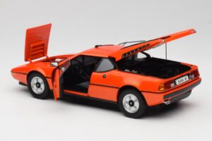 BMW M1 Naranja Minichamps 1:18 80432411549 Metal - imagen 5 de 8