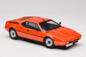 BMW M1 Naranja Minichamps 1:18 80432411549 Metal - imagen 6 de 8