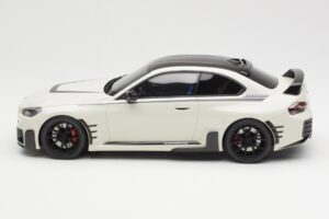 BMW M2 G87 M Performance Blanco GT Spirit 1:18 GT476 Resina - imagen 3 de 6