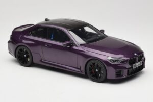 BMW M2 G87 Twilight Purple GT Spirit 1:18 GT946 Resina - imagen 4 de 6
