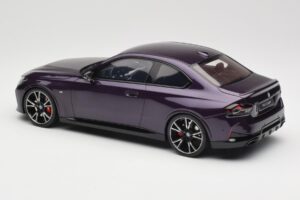 BMW M240i G42 Thundernight Metallic GT Spirit 1:18 GT504 Resina - imagen 5 de 6