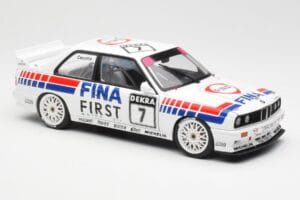BMW M3 E30 #7 Fina J. Cecotto DTM 1992 AUTOart 1:18 89246 Metal - imagen 5 de 7