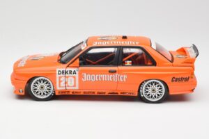 BMW M3 E30 #20 Jagermeister W. Gardner DTM 1992 Minichamps 1:18 180922020-O Metal - imagen 4 de 8