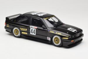 BMW M3 E30 JPS Team BMW #44 J. Richards / T. Longhurst Class Winners Bathurst 1000 1987 Minichamps 1:18 155872044 Metal - imagen 4 de 6