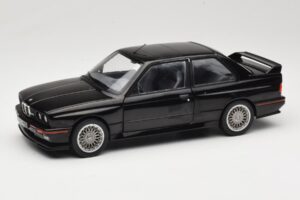 BMW M3 E30 Sport Evo Negro Solido 1:18 S1801501 Metal