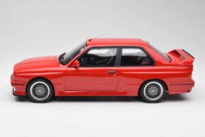BMW M3 E30 Sport Evolution Rojo Otto 1:12 G033 Resina - imagen 3 de 6