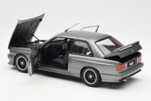 BMW M3 E30 Sport Evolution Cecotto Gris AUTOart 1:18 70567 Metal - imagen 5 de 8