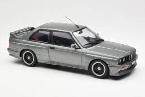 BMW M3 E30 Sport Evolution Cecotto Gris AUTOart 1:18 70567 Metal - imagen 6 de 8
