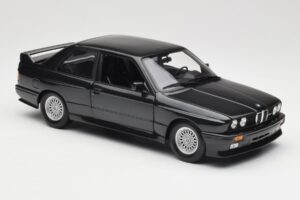 BMW M3 E30 Black Metallic Minichamps 1:18 180020306 Metal - imagen 6 de 8