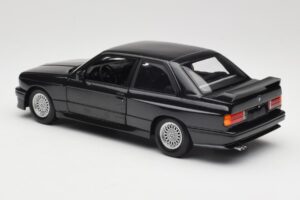 BMW M3 E30 Black Metallic Minichamps 1:18 180020306 Metal - imagen 7 de 8