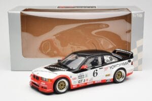 BMW M3 E36 GTR #0 B. Auberlen / M. Simo / P. Cunningham Daytona 24 Hours 1998 UT Models 1:18 39816 Metal - imagen 8 de 8