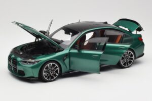 BMW M3 G80 Isle of Man Green Minichamps 1:18 113020203 Metal - imagen 2 de 8
