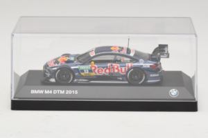 BMW M4 #13 Red Bull A. da Costa BMW Team RBM DTM 2015 Minichamps 1:43 80422405596 Metal - imagen 4 de 5