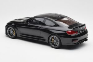 BMW M4 F82 CS Negro GT Spirit 1:18 GT845 Resina - imagen 5 de 6
