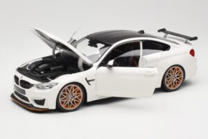 BMW M4 F82 GTS Alpine White Minichamps 1:18 110025221 Metal - imagen 2 de 8
