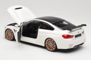 BMW M4 F82 GTS Alpine White Minichamps 1:18 110025221 Metal - imagen 5 de 8