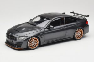 BMW M4 F82 GTS Mineral Grey Metallic Minichamps 1:18 110025222 Metal