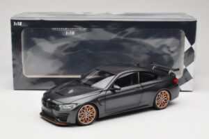 BMW M4 F82 GTS Mineral Grey Metallic Minichamps 1:18 110025222 Metal - imagen 8 de 8