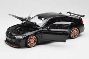 BMW M4 F82 GTS Sapphire Black Metallic Minichamps 1:18 110025220 Metal - imagen 2 de 8