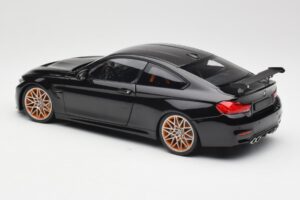 BMW M4 F82 GTS Sapphire Black Metallic Minichamps 1:18 110025220 Metal - imagen 7 de 8