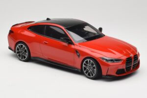 BMW M4 F82 Imola Red Metallic Minichamps 1:18 155020121 Metal - imagen 4 de 6