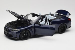BMW M4 G82 Descapotable Azul Metallic Minichamps 1:18 110021031 Metal - imagen 2 de 8