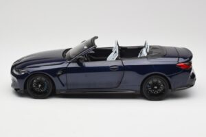 BMW M4 G82 Descapotable Azul Metallic Minichamps 1:18 110021031 Metal - imagen 4 de 8