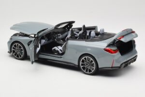 BMW M4 G83 Cabriolet Grey Metallic Minichamps 1:18 110021032 Metal - imagen 5 de 8