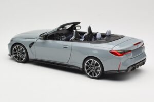 BMW M4 G83 Cabriolet Grey Metallic Minichamps 1:18 110021032 Metal - imagen 7 de 8