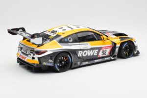 BMW M4 G82 GT3 Rowe Racing #98 ADAC 24 Hours Nürburgring 2022 Minichamps 1:18 113222098 Metal - imagen 3 de 8