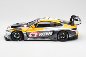 BMW M4 G82 GT3 Rowe Racing #98 ADAC 24 Hours Nürburgring 2022 Minichamps 1:18 113222098 Metal - imagen 4 de 8