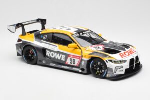 BMW M4 G82 GT3 Rowe Racing #98 ADAC 24 Hours Nürburgring 2022 Minichamps 1:18 113222098 Metal - imagen 6 de 8